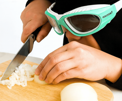 Tear-Free Onion Cutting Goggles